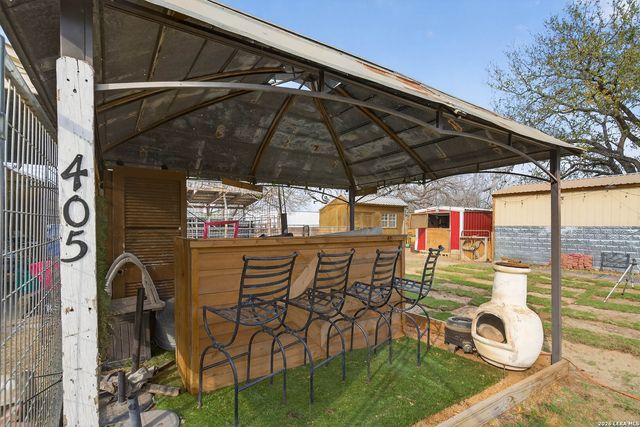 405 Coughran, Pleasanton, TX 78064