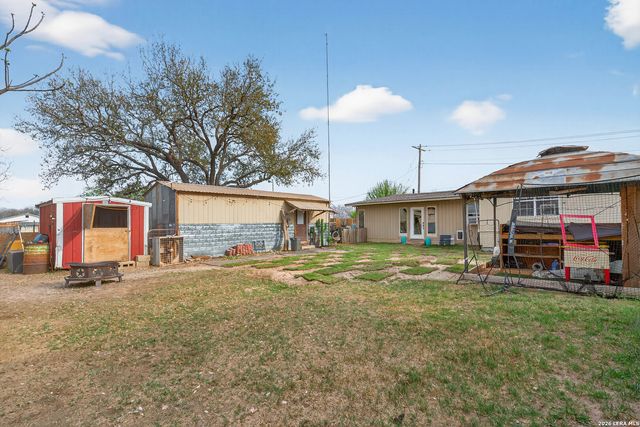 405 Coughran, Pleasanton, TX 78064