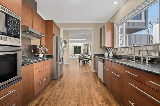 1172 Woodrow Street, Redwood City, CA 94061