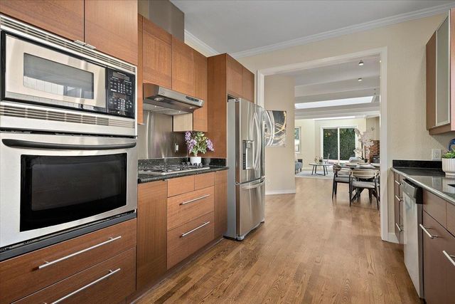 1172 Woodrow Street, Redwood City, CA 94061