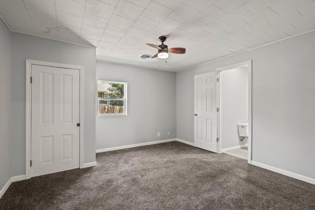 442 S JENKINS ST, Centralia, MO 65240
