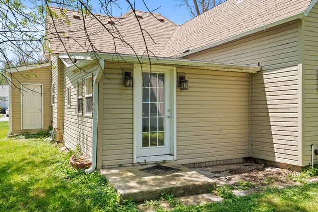 442 S JENKINS ST, Centralia, MO 65240
