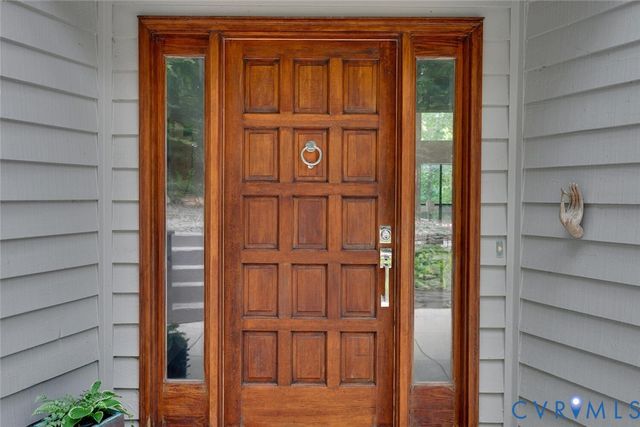 1474 Timber Rdg, Maidens, VA 23102