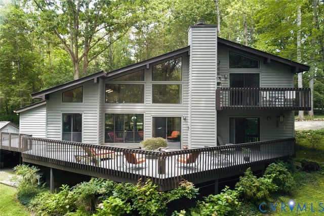 1474 Timber Rdg, Maidens, VA 23102