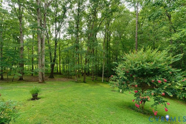 1474 Timber Rdg, Maidens, VA 23102
