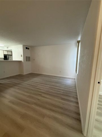 2208 ANTIGUA PLACE 914, Kissimmee, FL 34741