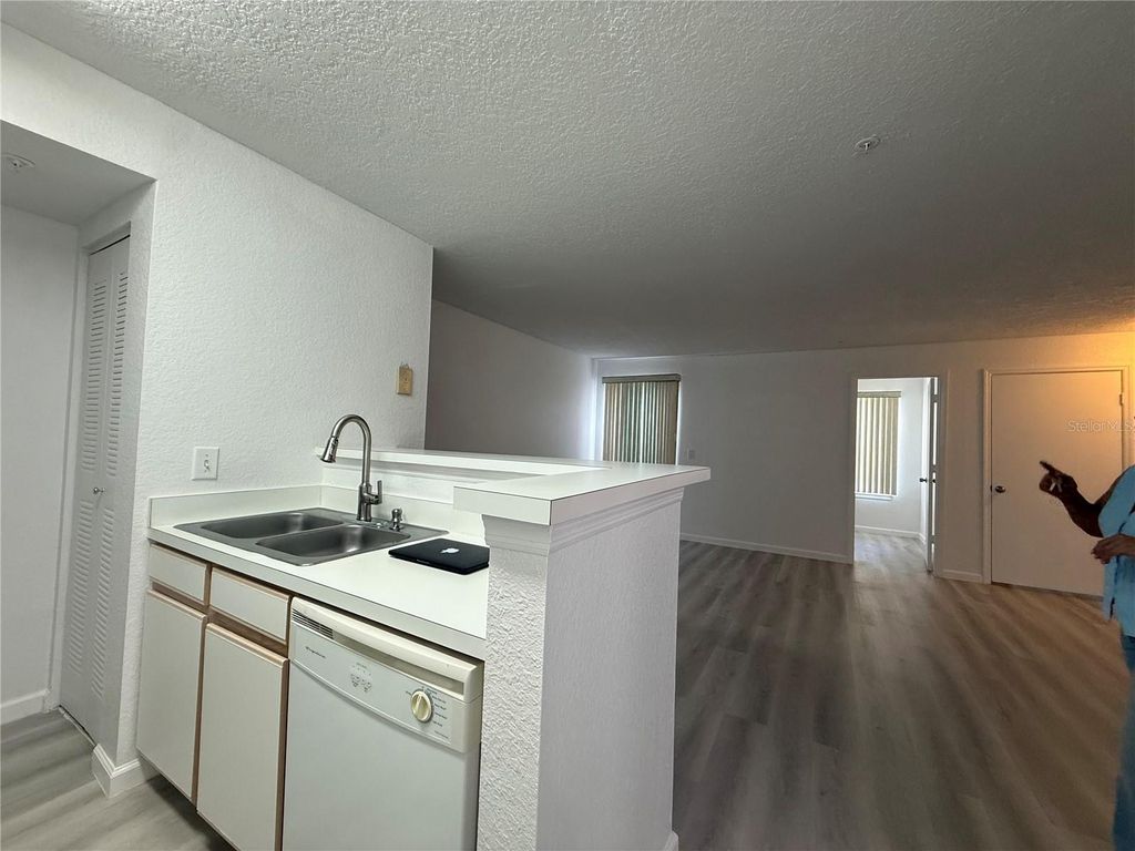 Image 18 of property listing at 2208 ANTIGUA PLACE 914, Kissimmee, FL 34741