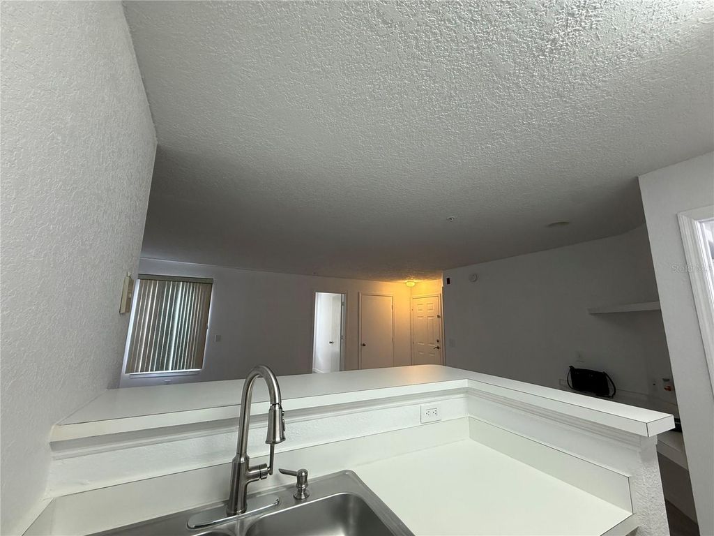 Image 20 of property listing at 2208 ANTIGUA PLACE 914, Kissimmee, FL 34741