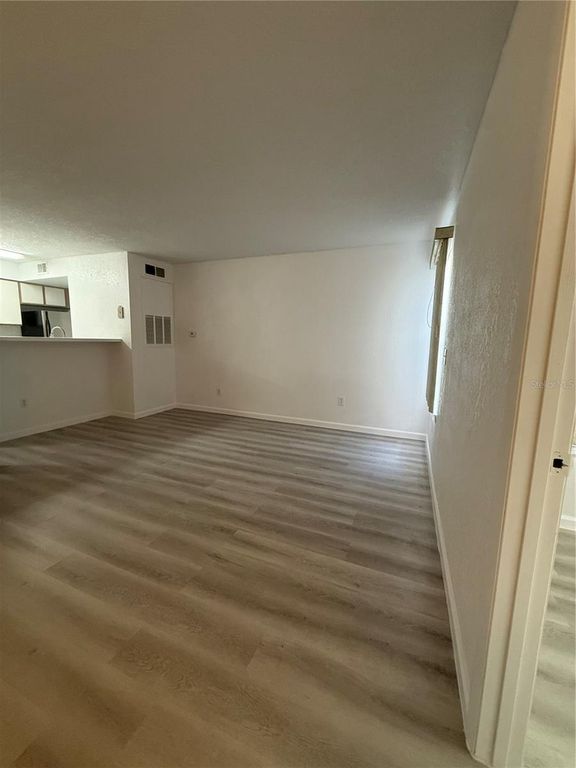 Image 9 of property listing at 2208 ANTIGUA PLACE 914, Kissimmee, FL 34741