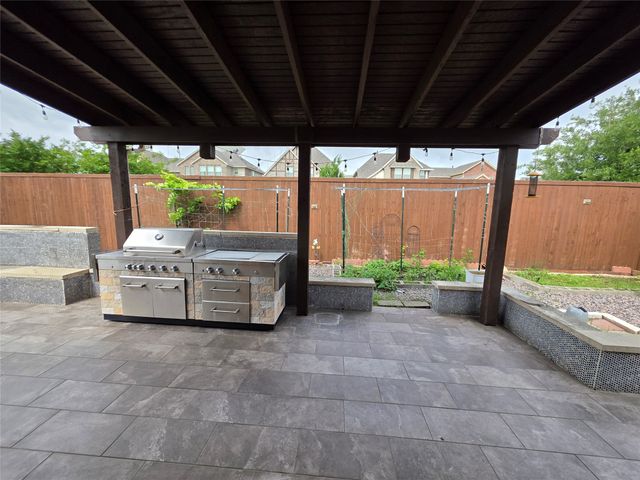 2016 Milano Lane, Lewisville, TX 75077