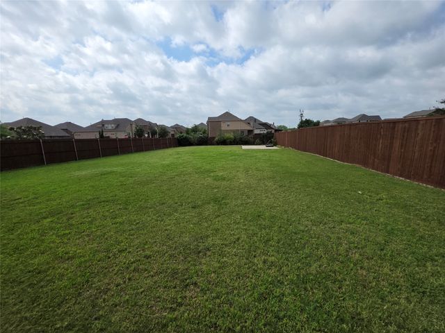 2016 Milano Lane, Lewisville, TX 75077