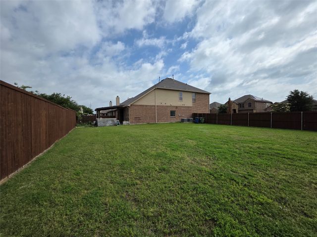 2016 Milano Lane, Lewisville, TX 75077