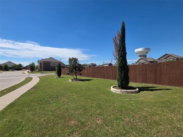 2016 Milano Lane, Lewisville, TX 75077