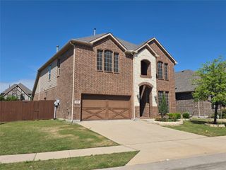 2016 Milano Lane, Lewisville, TX 75077