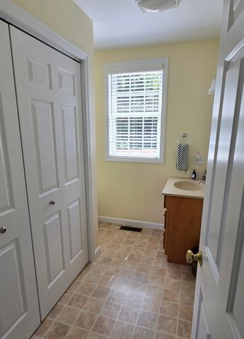 134 Leavitt Road, Belmont, NH 03220