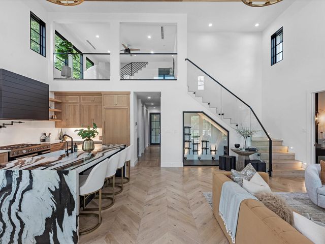 1030 Voight Street, Houston, TX 77009