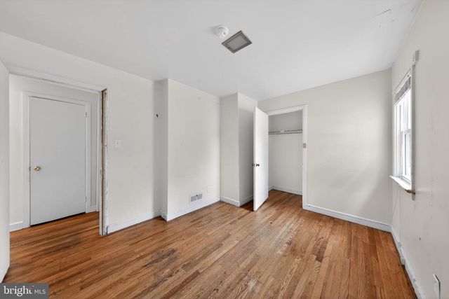 3 S GLEN AVE, New Castle, DE 19720