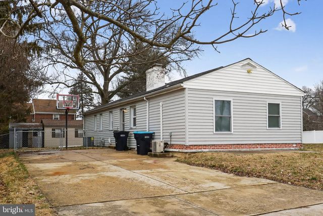 3 S GLEN AVE, New Castle, DE 19720