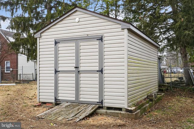 3 S GLEN AVE, New Castle, DE 19720