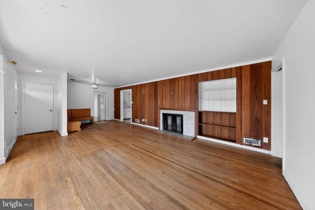 3 S GLEN AVE, New Castle, DE 19720