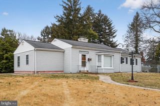 3 S GLEN AVE, New Castle, DE 19720