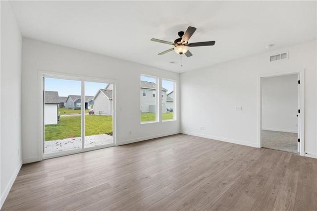 27313 Acacia Drive, Lee's Summit, MO 64086