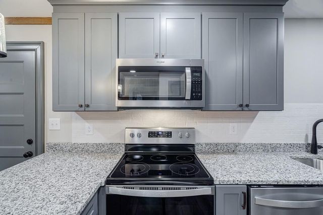 34 Depot Street 25, Hartwell, GA 30643