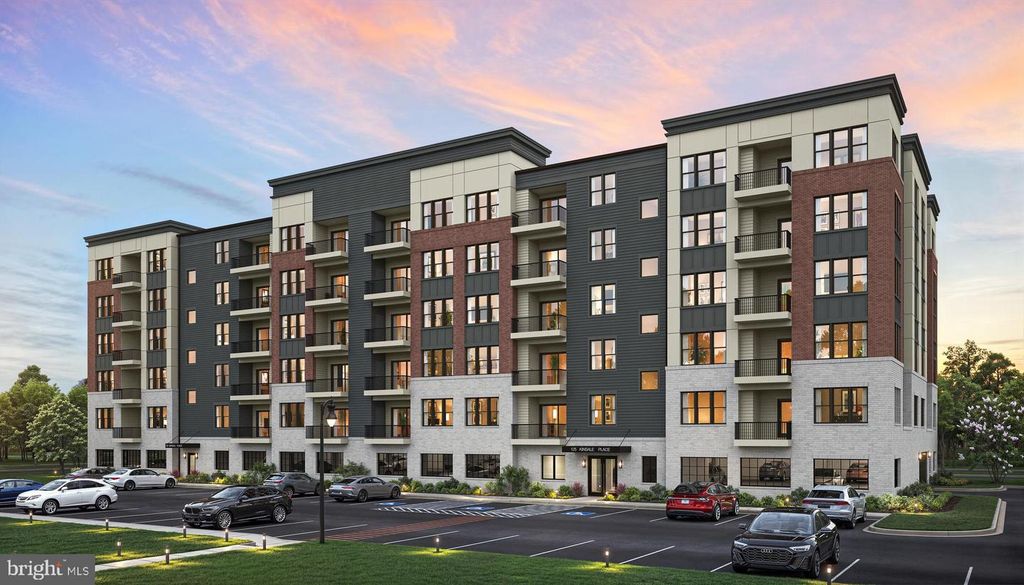 Image 12 of property listing at 125 KINSALE PL #101, National Harbor, MD 20745