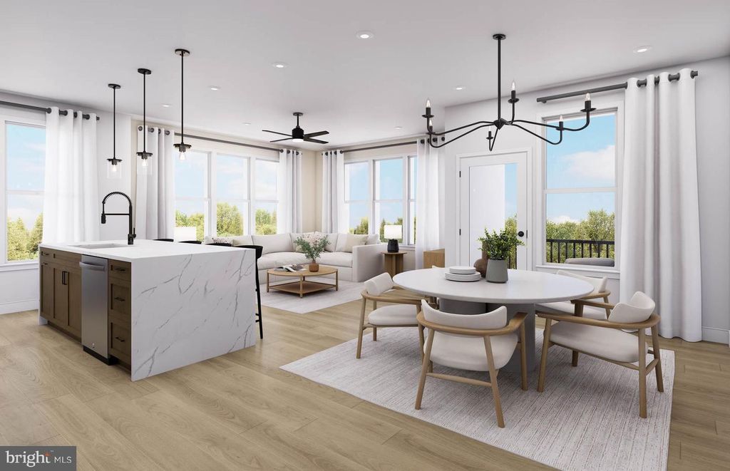 Image 2 of property listing at 125 KINSALE PL #101, National Harbor, MD 20745