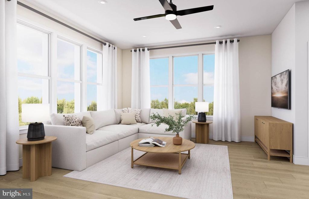 Image 3 of property listing at 125 KINSALE PL #101, National Harbor, MD 20745