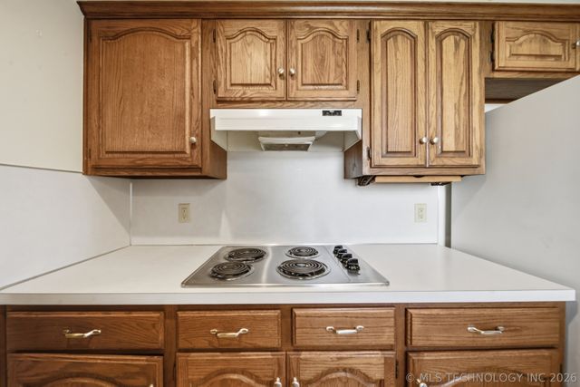 530 E D Street, Jenks, OK 74037