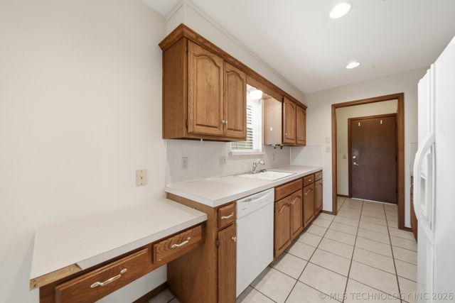 530 E D Street, Jenks, OK 74037
