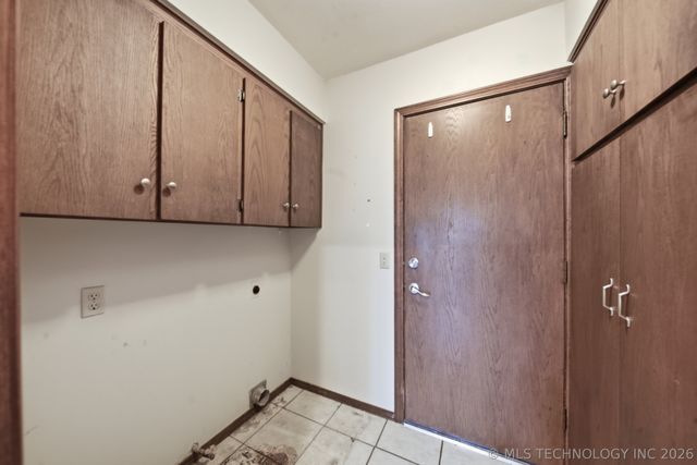 530 E D Street, Jenks, OK 74037