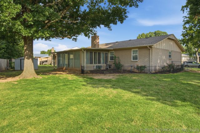 530 E D Street, Jenks, OK 74037