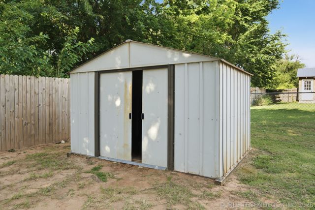 530 E D Street, Jenks, OK 74037