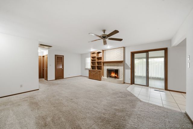 530 E D Street, Jenks, OK 74037