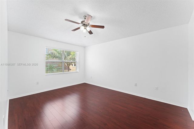 1120 W Lake St 0, Hollywood, FL 33020