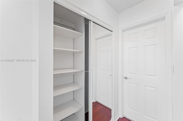 1120 W Lake St 0, Hollywood, FL 33020