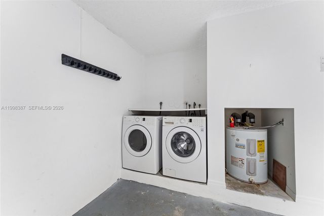 1120 W Lake St 0, Hollywood, FL 33020