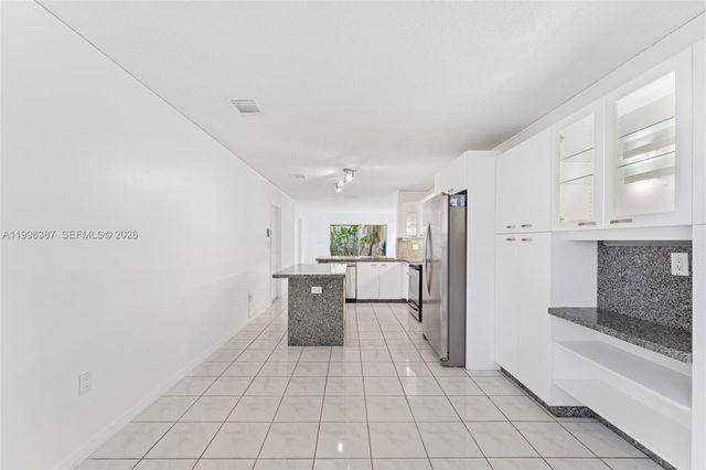 1120 W Lake St 0, Hollywood, FL 33020