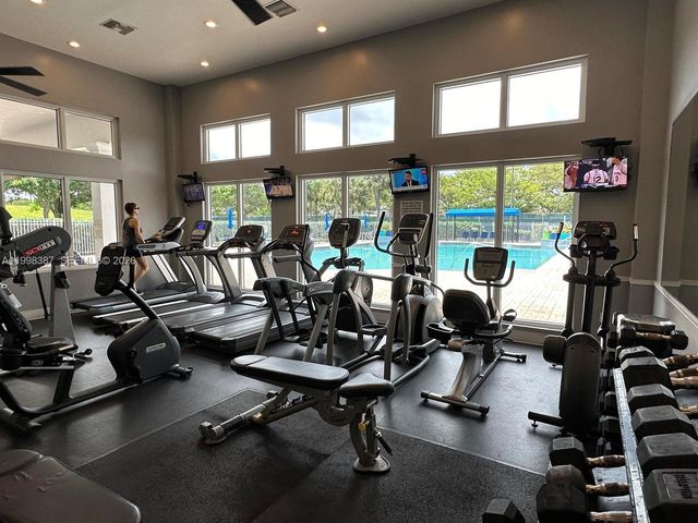 1120 W Lake St 0, Hollywood, FL 33020