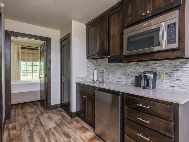 272 Roaring Fork Circle, Gordonville, TX 76245