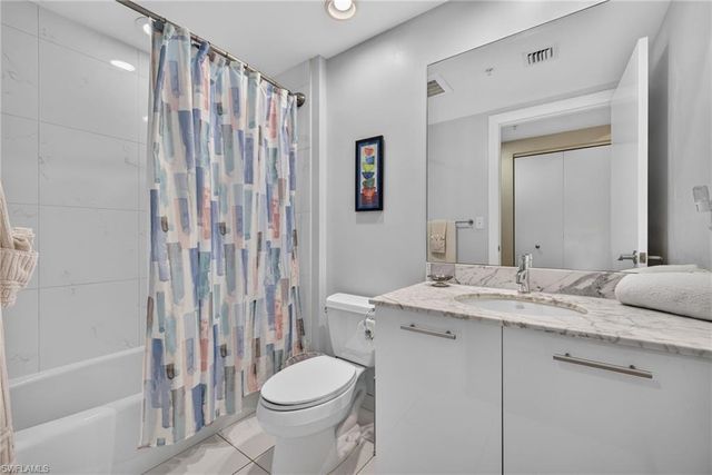 3000 Oasis Grand BLVD 505, Fort Myers, FL 33916