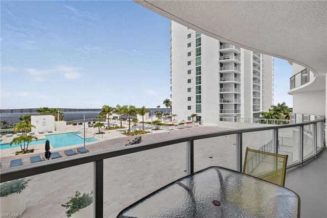 3000 Oasis Grand BLVD 505, Fort Myers, FL 33916