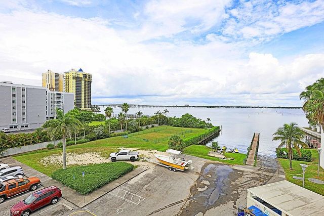 3000 Oasis Grand BLVD 505, Fort Myers, FL 33916