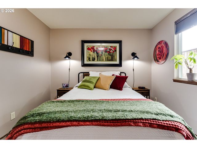 3980 MILL St, Eugene, OR 97405