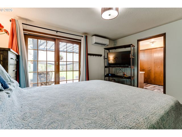 3980 MILL St, Eugene, OR 97405