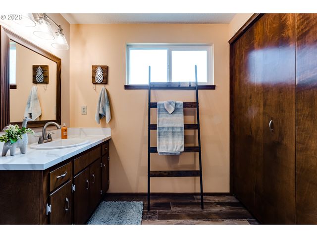 3980 MILL St, Eugene, OR 97405