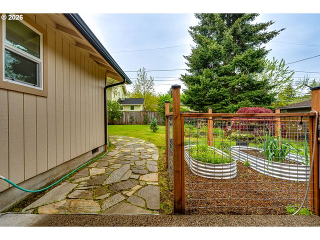 3980 MILL St, Eugene, OR 97405