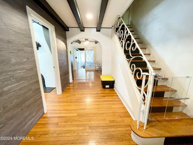 254 Lawrence Avenue, Oakhurst, NJ 07755